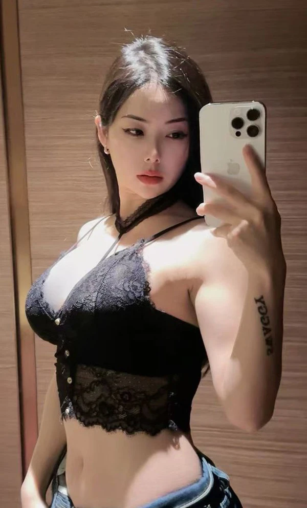 抖音百万粉网红@妻晨 尺度视图合集